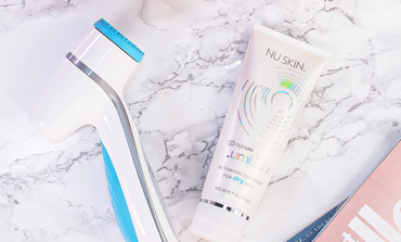 NU SKIN AGELOC CARE SET FOR NORMAL TO COMBINATION SKIN